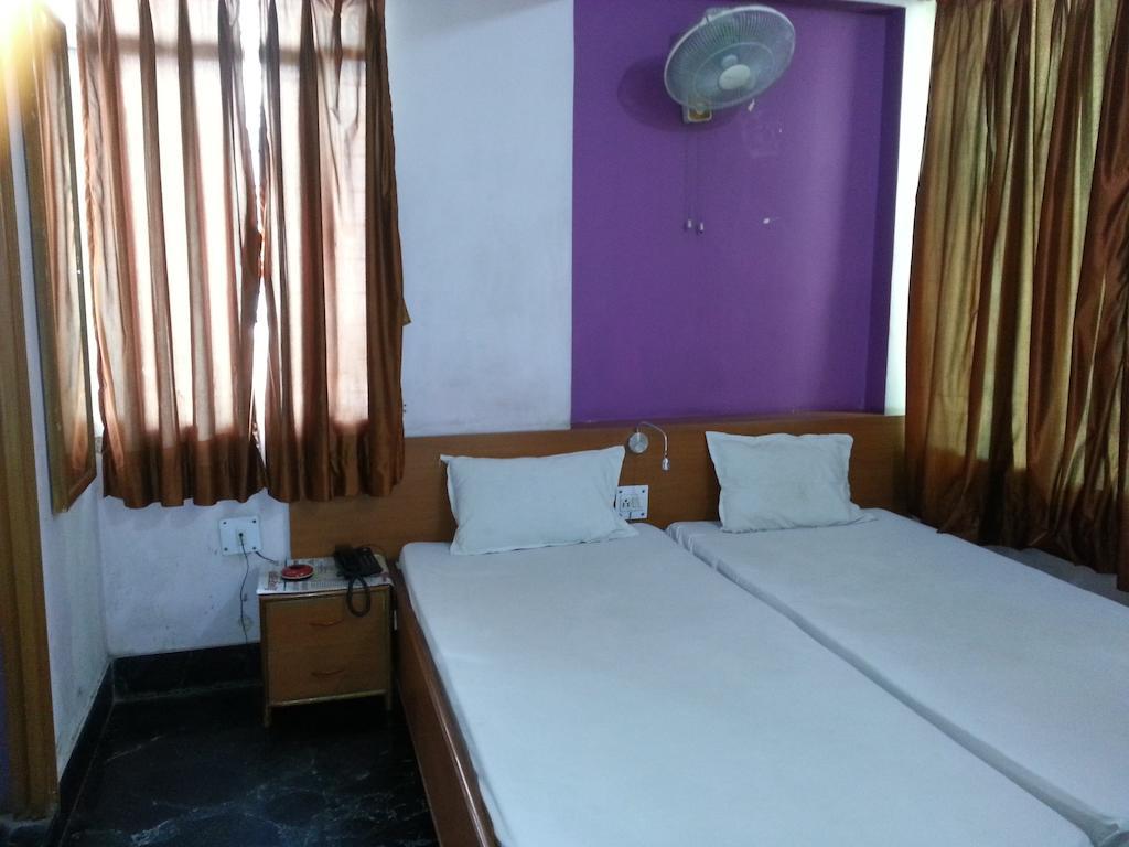 Hotel Marina Inn Dhanbad Room photo